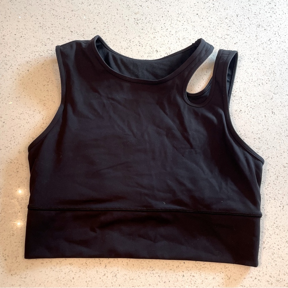 Lululemon size 12, perfect condition, align material
